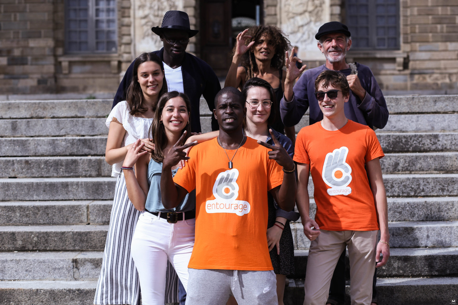 Portrait d'un groupe de bénévoles